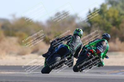 media/Dec-18-2022-SoCal Trackdays (Sun) [[8099a50955]]/Turn 7 Backside (1125am)/